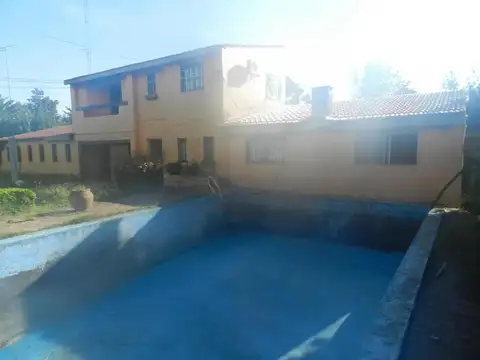 Casa 5 ambientes con 2 baños