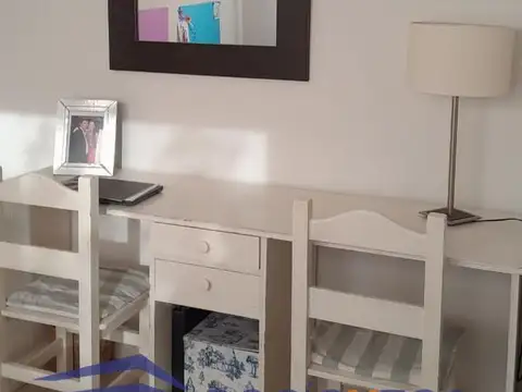 Casa en Alquiler con 1 cochera