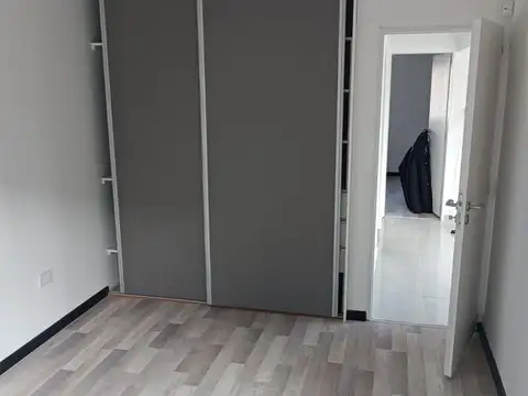 Depto Tipo Casa en Venta en Tiro Suizo, USD 65.000