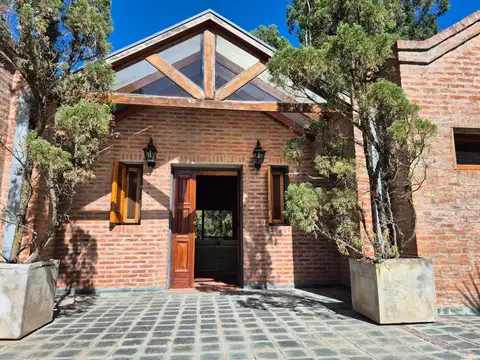 CASA MUY AMPLIA PARA DISFRUTAR