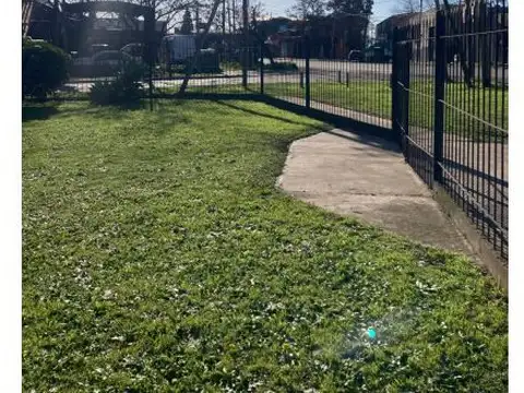 EXCELENTE ESQUINA EN VENTA !EN EL CRUCE DE FLORENCIO VARELA