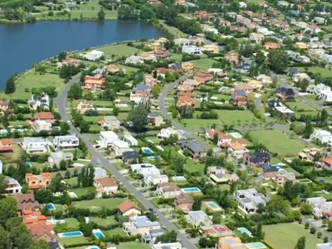 Terreno en Venta en Laguna Del Sol, USD 450.000