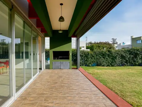 Casa en Venta en Lisandro Olmos Etcheverry, USD 133.900