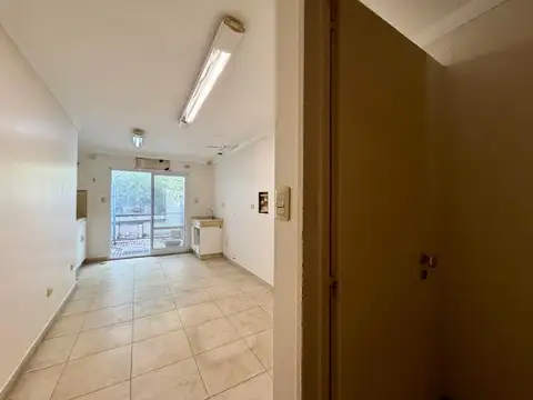 Oficina en Alquiler en Belen de Escobar, $ 950.000