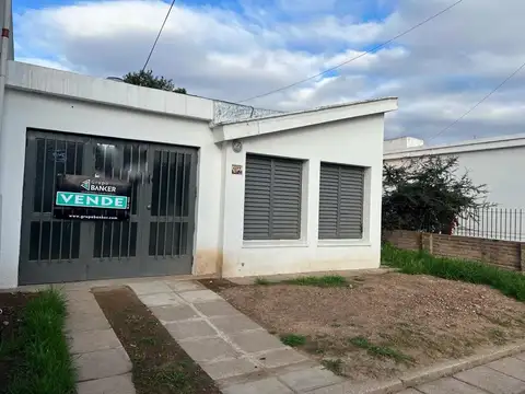 CASA EN ALQUILER ZONA RUTA 20 DOS DORMITORIOS