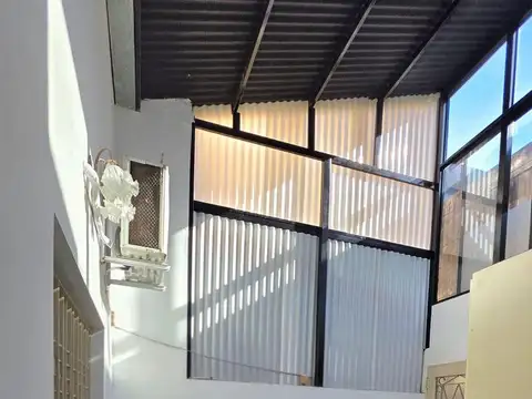 Depto Tipo Casa en Venta 40 años
