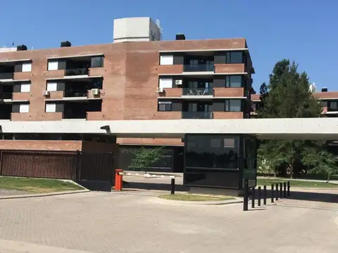 Departamento de 2 dormitorios en Fisherton.