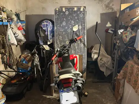 Casa en Venta con 4 cocheras