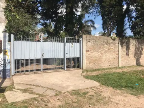 "HERMOSO CHALET ESTILO ANTIGUO"