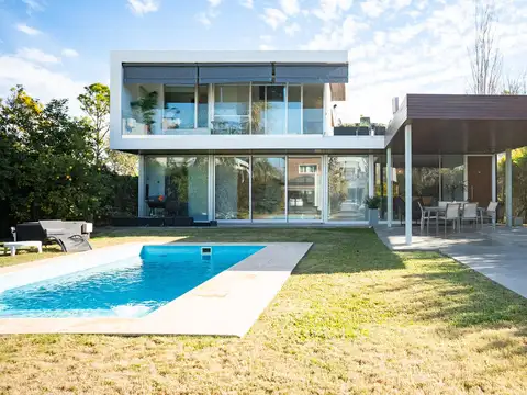 Casa en Venta en Funes, USD 460.000