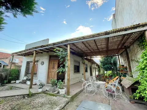 42 e/141 y 142 2300
