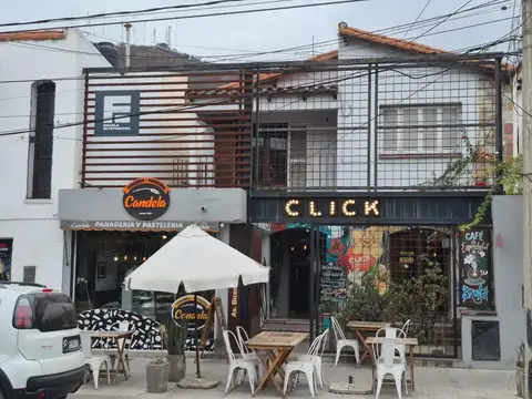 OPORTUNIDAD DE INVERSION! Propiedad con dos locales  oficinas