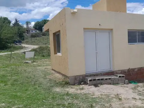 VENTA CASA SANTA CRUZ DEL LAGO, A ESTRENAR 2 DORM
