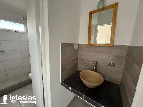 Depto Tipo Casa 3 ambientes con 2 baños