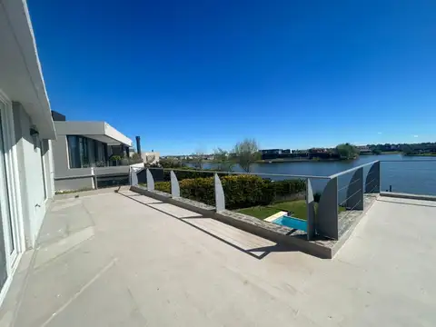 Casa en Venta al Noroeste