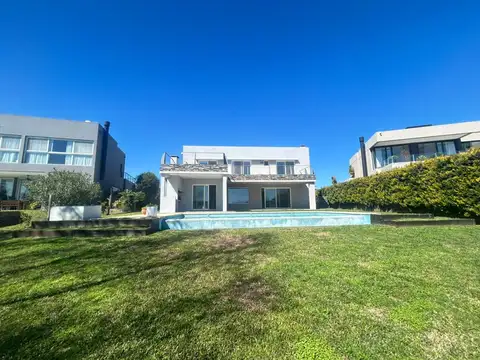 Casa en Venta al Noroeste
