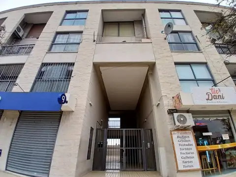 Depto en alquiler con cochera en Barrio El Hornero