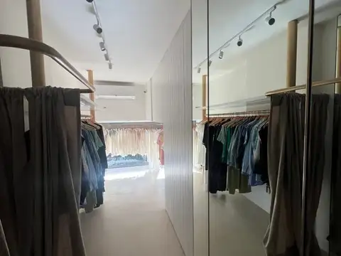 Local en Alquiler en Plaza San Martín, $ 1.500.000