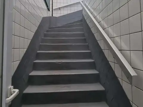 Galpon en Venta 25  mts Fondo