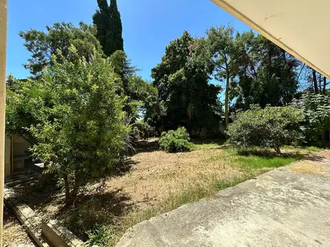 Local en Alquiler en Campana, USD 2.500