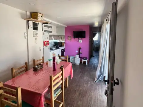 Casa 2 ambientes con 1 baño