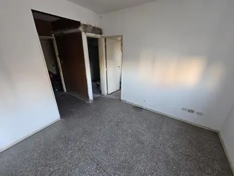 Emilio Mitre 435 , Piso 7