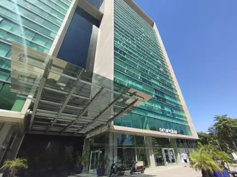 Oficina en Alquiler en Puerto Norte, $ 900.000