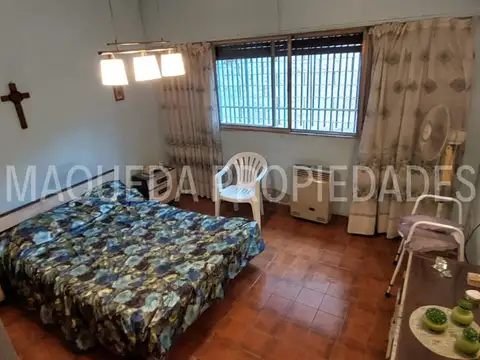 CASA 3 AMBIENTES CON 2 LOCALES EN BLOCK ¡ GRAN REBAJA!