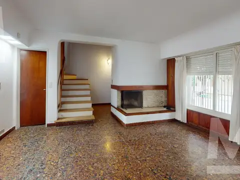 Casa en Alquiler con 1 cochera