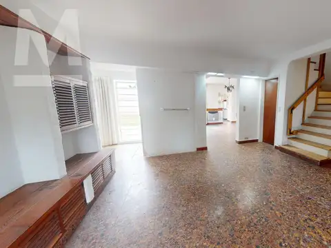 Casa 3 ambientes con 1 baño