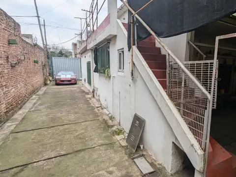 Galpon en Venta en Lanús Este, USD 85.000