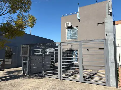 Depto Tipo Casa en Venta de 2 ambientes