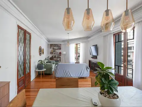 Depto Tipo Casa 4 ambientes con 2 baños