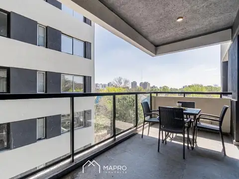 Comodo 2 ambientes con balcón y amenities en Caballito