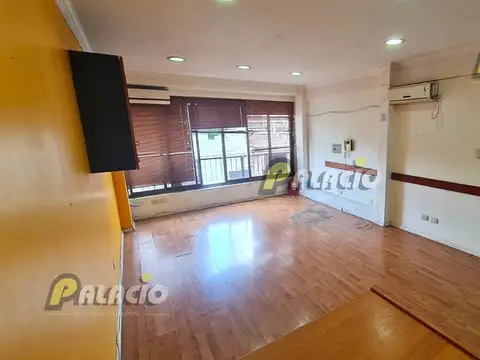 Oficina en Alquiler en Centro, $ 250.000
