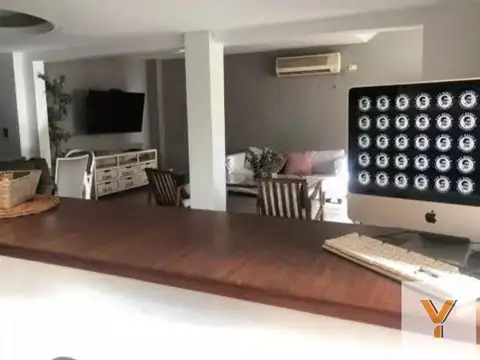 PH en venta - 4 Dormitorios 2 Baños - Cochera - 130Mts2 - La Matanza