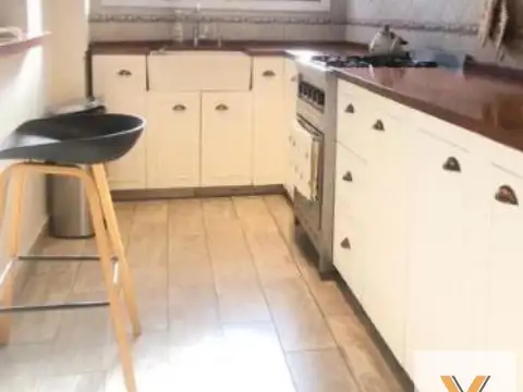 Depto Tipo Casa en Venta de 5 ambientes