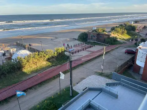 Costanera , Piso 3