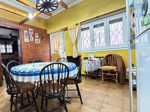 Depto Tipo Casa en Venta con 1 cocheras