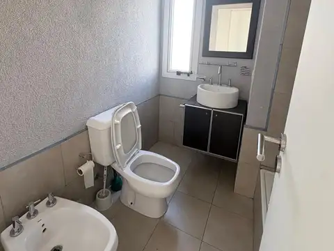 Departamento en Alquiler con 1 cocheras