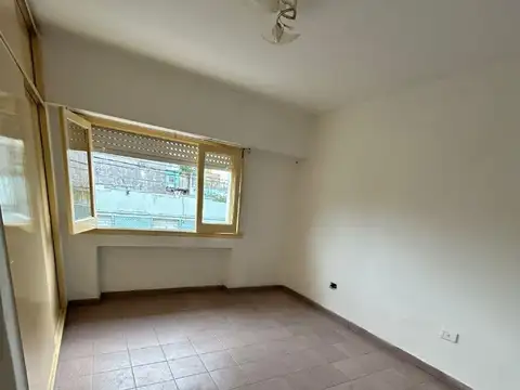 Depto Tipo Casa en Alquiler de 2 ambientes