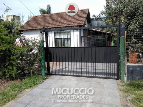 Casa 3 ambientes con 1 baño