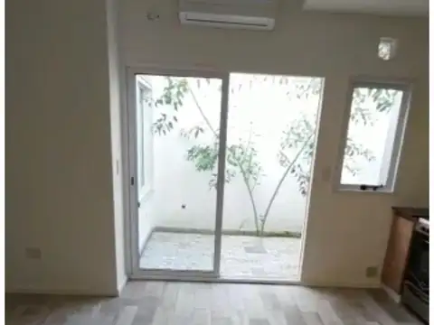 Depto Tipo Casa en Venta de 2 ambientes