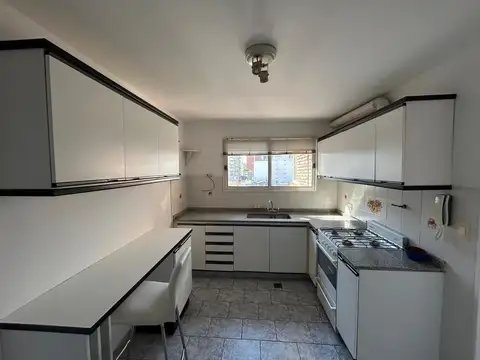 Departamento 3 ambientes con 2 baños