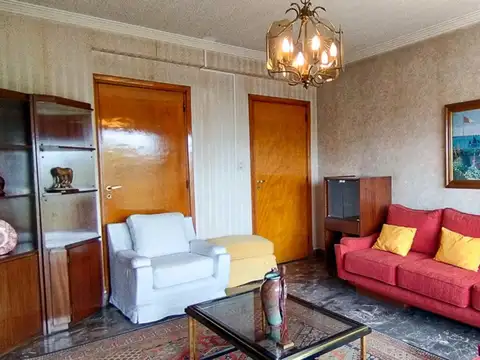 Depto Tipo Casa en Venta 56 años