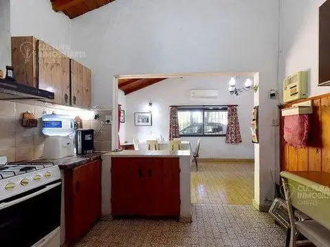 Casa 4 ambientes con 1 baño