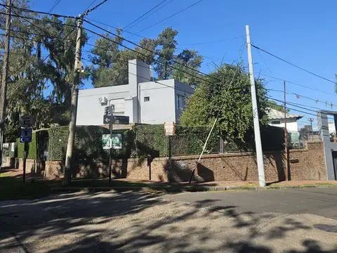 Casa 7 ambientes con 4 baños