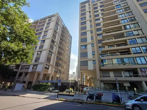 Departamento de 4 ambientes con Cochera y 2 balcones