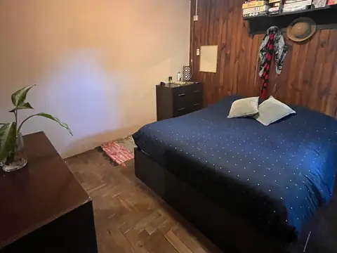 CASA  5 AMBIENTES VENTA CASTELAR