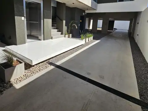 COCHERAS DESCUBIERTAS A ESTRENAR